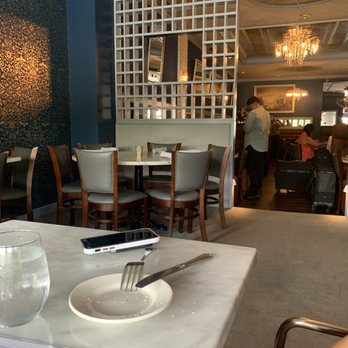 Gatsby's Landing - Inside back area seating - New American Near Me - Roslyn, New York Gatsby's Landing - Inside back area seating - New American Near Me - Roslyn, New York