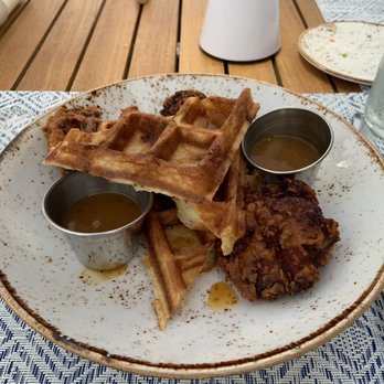 Hualani's - Chicken and waffles - Hawaiian Near Me - Lihue, Hawaii
