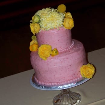 Vale Of Enna - cake flowers - Floral Designers Near Me - Chicago, Illinois