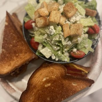 CURRENT Coastal Cuisine - Grilled cheese - Lounges Near Me - Newport Beach, California