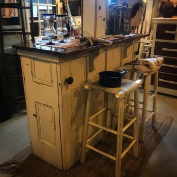 Crompton Collective - Used, Vintage & Consignment Near Me - Worcester, Massachusetts