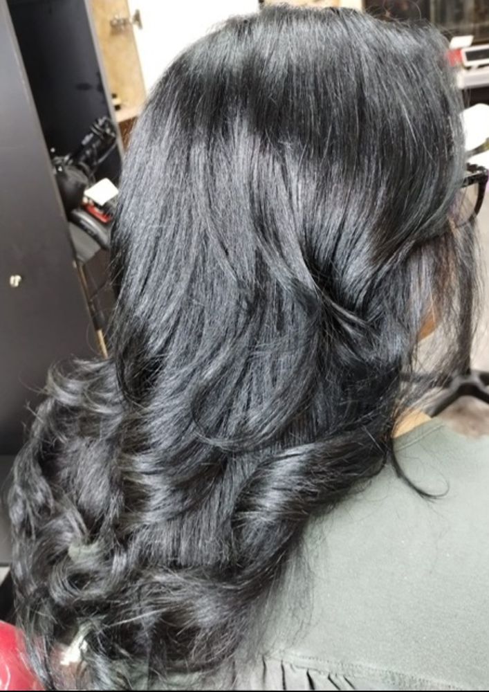 RED LIPS HAIR SALON Updated October 2024 25 Photos & 13 Reviews