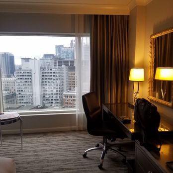 Fairmont Waterfront - Hotels Near Me - Vancouver, British Columbia