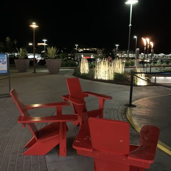 Iceskimo - More outdoor seating - Ice Cream & Frozen Yogurt Near Me - San Diego, California