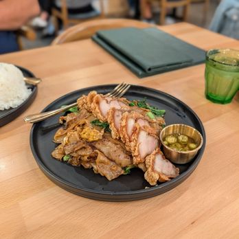Manaao - Thai Near Me - Tustin, California