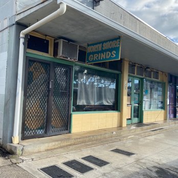 North Shore Grinds - Outside - Hawaiian Near Me - Honolulu, Hawaii North Shore Grinds - Outside - Hawaiian Near Me - Honolulu, Hawaii