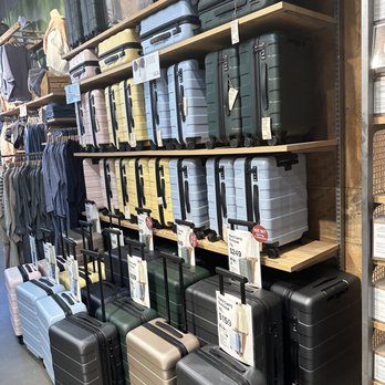 MUJI FIFTH AVENUE - Updated July 2025 - 280 Photos & 127 Reviews - 475