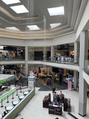 Barton Creek Square by null
