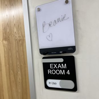 ACCESS Pasadena - One of the exam rooms - Emergency Pet Hospital Near Me - Pasadena, California