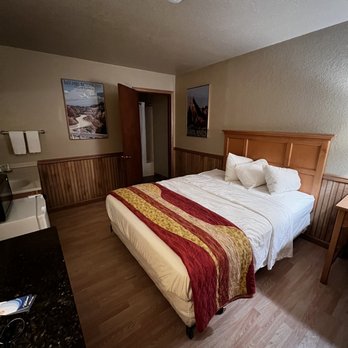 Badlands Inn - Hotels Near Me - Interior, South Dakota