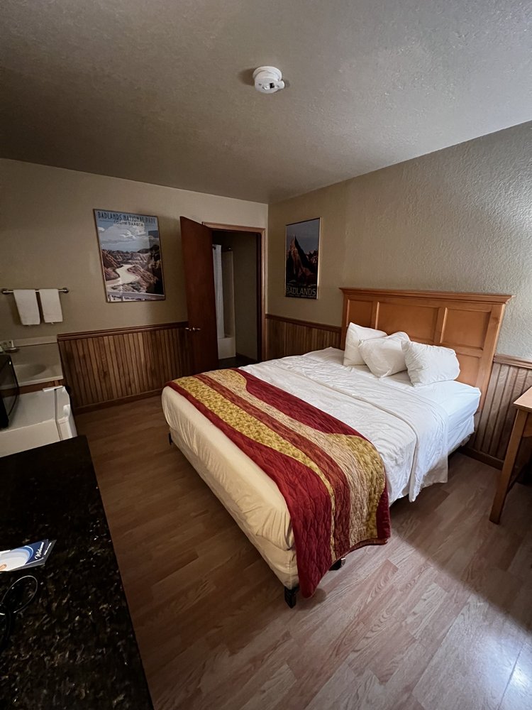 BADLANDS INN 15 Photos & 20 Reviews 20615 Sd Hwy 377, Interior
