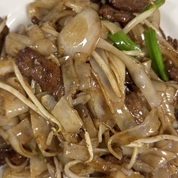 China Gourmet - Beef chow fun - Chinese Near Me - Encinitas, California China Gourmet - Beef chow fun - Chinese Near Me - Encinitas, California