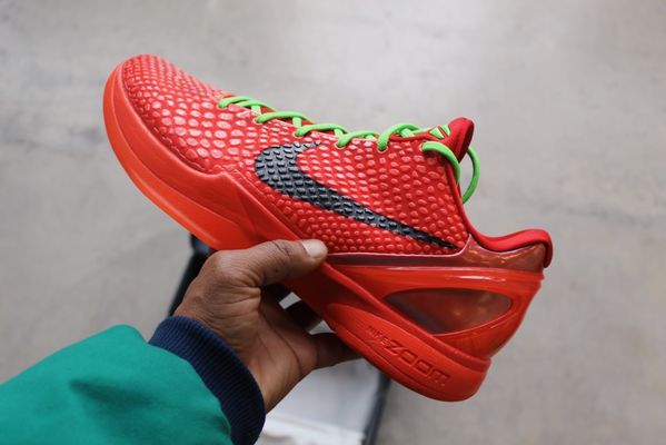 Silhouette Sneakers & Art by null