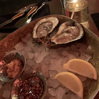 CW's Gin Joint - Oysters - Cocktail Bars Near Me - Tampa, Florida