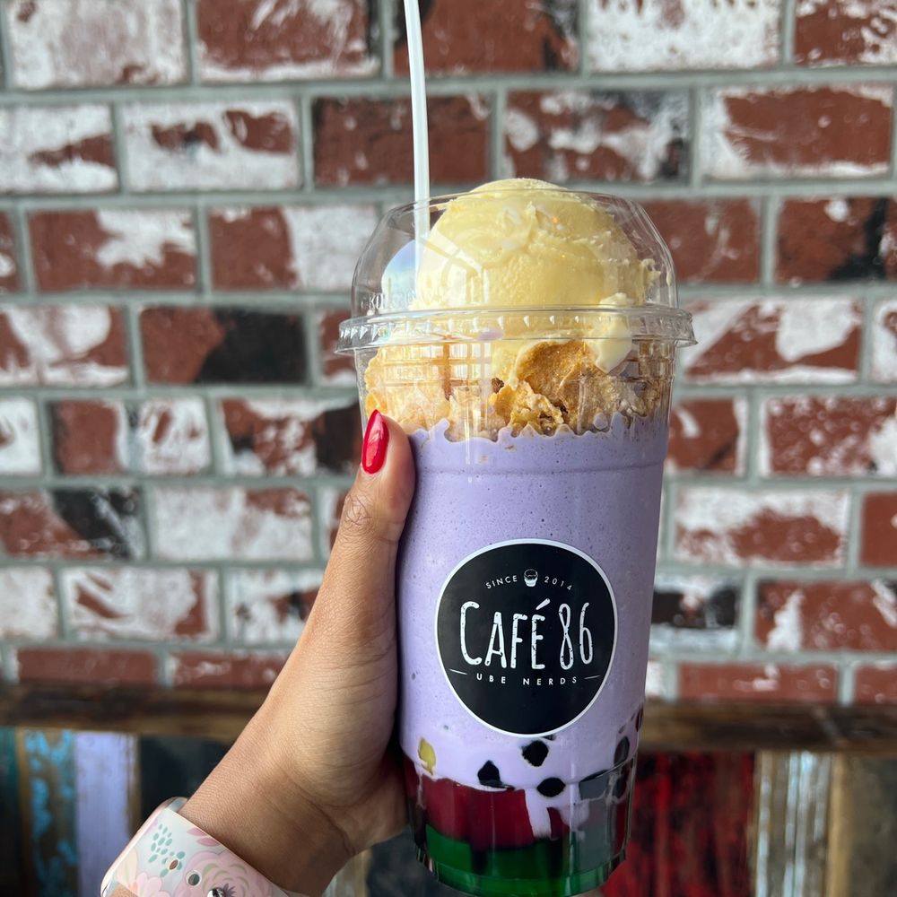 Cafe 86 - Upside down halo halo - Cafes Near Me - Northridge, California Cafe 86 - Upside down halo halo - Cafes Near Me - Northridge, California