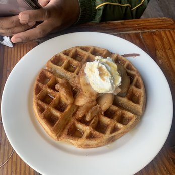 Julia's - Spiced Apple Waffle -- 12/10 ! - New American Near Me - Ridgewood, New York