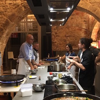 Born to Cook - Cooking Schools Near Me - Barcelona, B