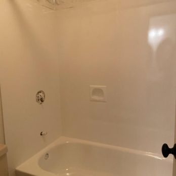 Oahu Tub Experts - In progress - Refinishing Services Near Me - Honolulu, Hawaii