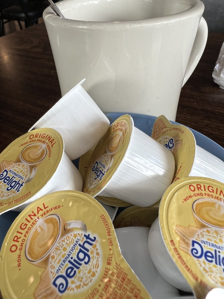 CRUISEIN CAFE Updated August 2024 18 Photos & 20 Reviews 111