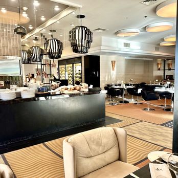 La Brasserie Moderne - Restaurant interior - French Near Me - Warsaw, MZ