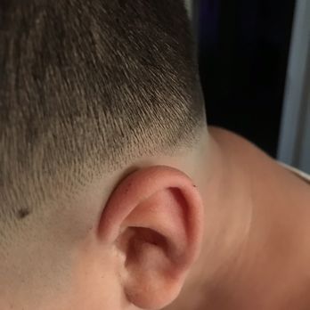 Ajs Fresh Line Up - Clippers from Isaiah the barber - Barbers Near Me - San Antonio, Texas Ajs Fresh Line Up - Clippers from Isaiah the barber - Barbers Near Me - San Antonio, Texas