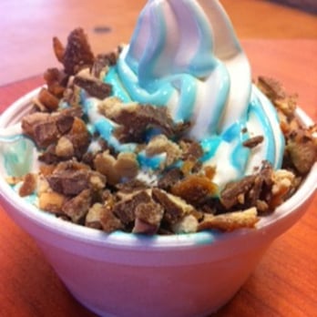 Frostie Moose - Small Cotton Candy with Twix - Ice Cream & Frozen Yogurt Near Me - Woodbridge, Virginia Frostie Moose - Small Cotton Candy with Twix - Ice Cream & Frozen Yogurt Near Me - Woodbridge, Virginia