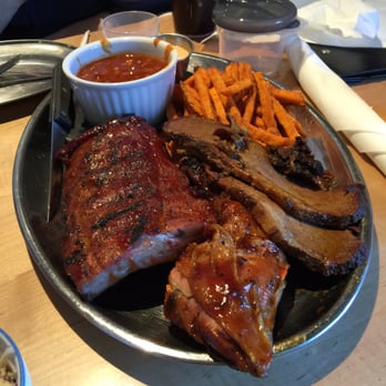 TheSmoke - Sampler platter - Barbeque Near Me - Collingwood, Ontario TheSmoke - Sampler platter - Barbeque Near Me - Collingwood, Ontario