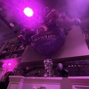Storm Crow Manor - Bars Near Me - Toronto, Ontario