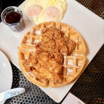 Mimosas - Chicken and waffles - American Near Me - Denver, Colorado