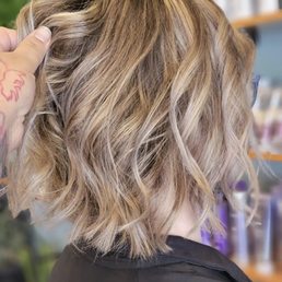 https://instagram.com/lisiloveshair?igshid=YmMyMTA2M2Y=