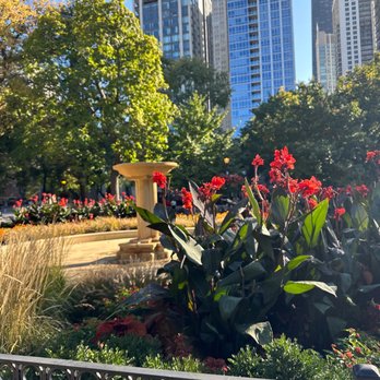 Washington Square Park - Parks Near Me - Chicago, Illinois Washington Square Park - Parks Near Me - Chicago, Illinois