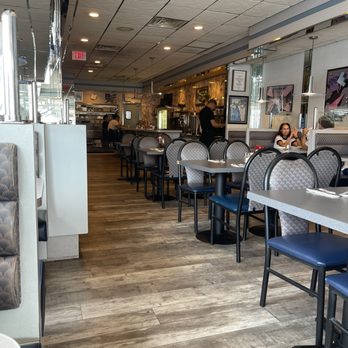 Blue Angel Diner - Inside - Diners Near Me - Plainview, New York