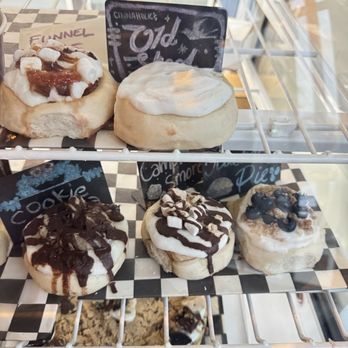 Cinnaholic - Bakeries Near Me - Los Angeles, California Cinnaholic - Bakeries Near Me - Los Angeles, California