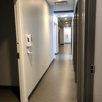 MIC Medical Imaging - Hallway - Diagnostic Imaging Near Me - Edmonton, Alberta