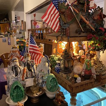 Pacifica Thai Cuisine - Lots of interesting decor inside - Thai Near Me - Pacifica, California Pacifica Thai Cuisine - Lots of interesting decor inside - Thai Near Me - Pacifica, California