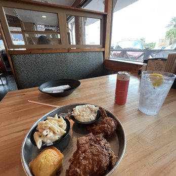 Gold Rush BBQ - Fried Chicken with Mac & cheese and potato's - Barbeque Near Me - Venice, Florida