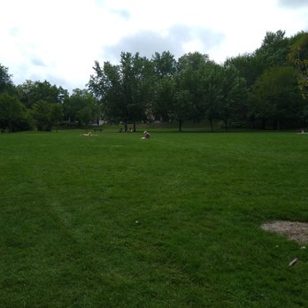 Strathcona Park - Open green space - Parks Near Me - Ottawa, Ontario