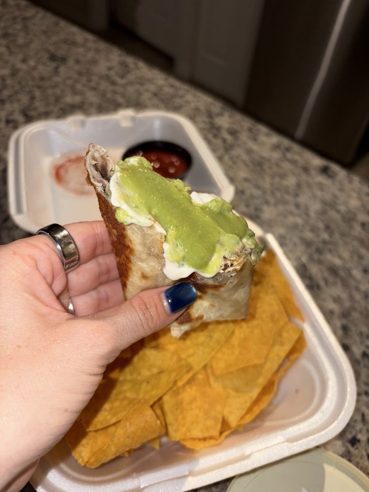 Tacos Y Antojitos Emmanuel Logo