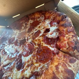 Pepperoni pizza with Extra Cheese Pepperoni pizza with Extra Cheese