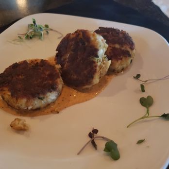 Winewood - Crabcakes - New American Near Me - Grapevine, Texas