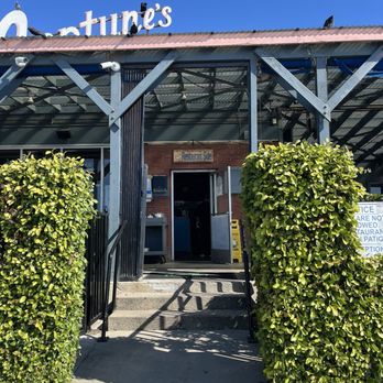 Neptune's Net - Seafood Near Me - Malibu, California