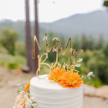 Simply Delish - a wedding cake with flowers on top - Bakeries Near Me - Sonora, California Simply Delish - a wedding cake with flowers on top - Bakeries Near Me - Sonora, California