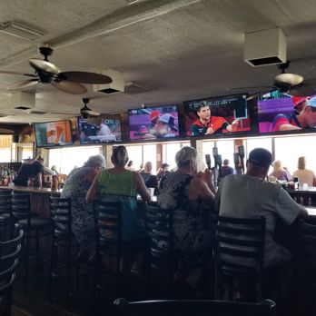 The Breakers Restaurant - Bar area - American Near Me - New Smyrna Beach, Florida