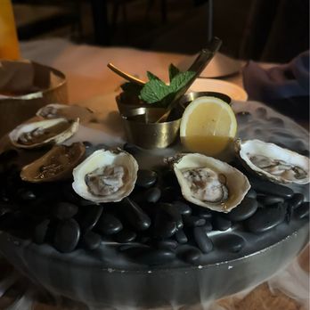 Sparrow Italia - Oysters - Italian Near Me - Miami, Florida Sparrow Italia - Oysters - Italian Near Me - Miami, Florida