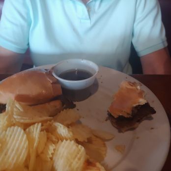 Red Door Tavern - Itailan beef - American Near Me - Columbus, Ohio