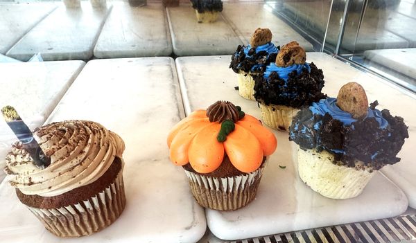 Damn Good Sweets by null