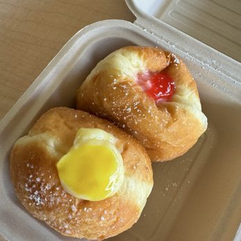 Kauai Bakery - Passionfruit and guava malasadas - Bakeries Near Me - Lihue, Hawaii Kauai Bakery - Passionfruit and guava malasadas - Bakeries Near Me - Lihue, Hawaii