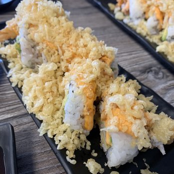 Kakuna Sushi - Super Crunch Roll - Sushi Bars Near Me - Milpitas, California