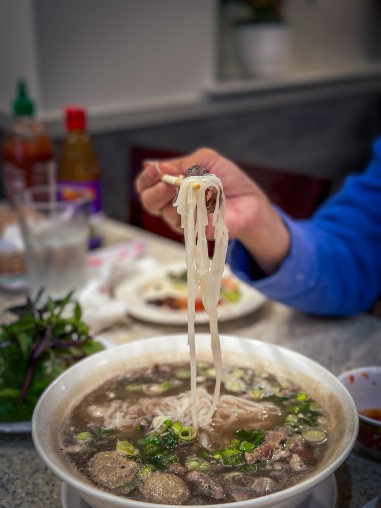 KIM HOA HUE RESTAURANT 2 - Updated October 2025 - 489 Photos & 55 ...