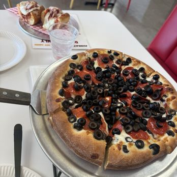 Mama Roscoe's Pizzeria - Pizza Near Me - Anaheim, California Mama Roscoe's Pizzeria - Pizza Near Me - Anaheim, California